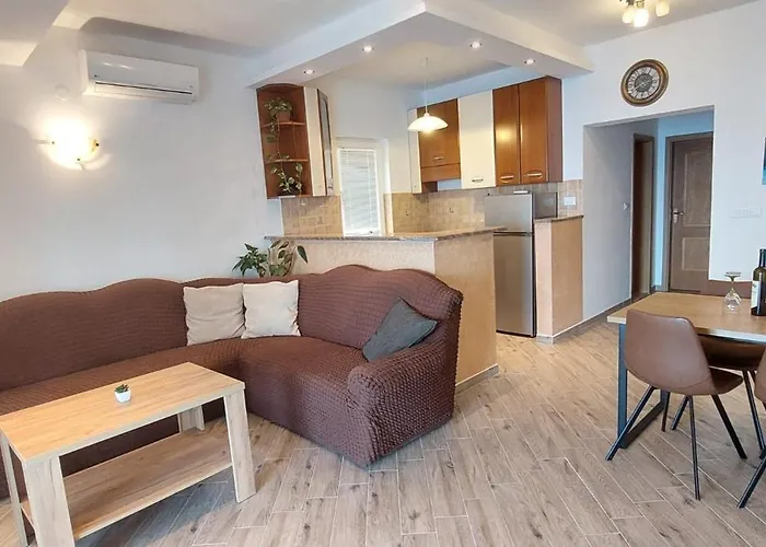 Adriatic - Apartment With Jacuzzi