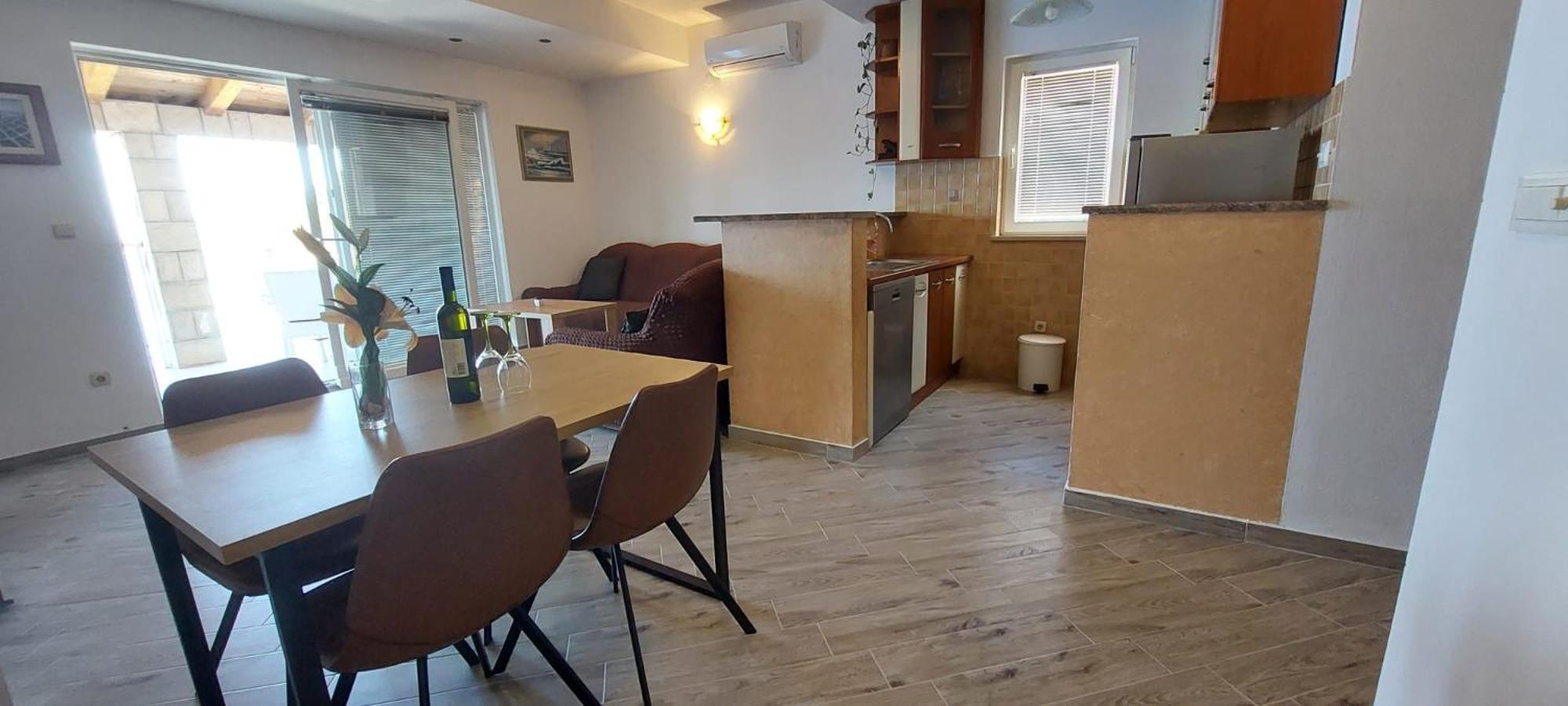 Appartamento Adriatic - With Jacuzzi *