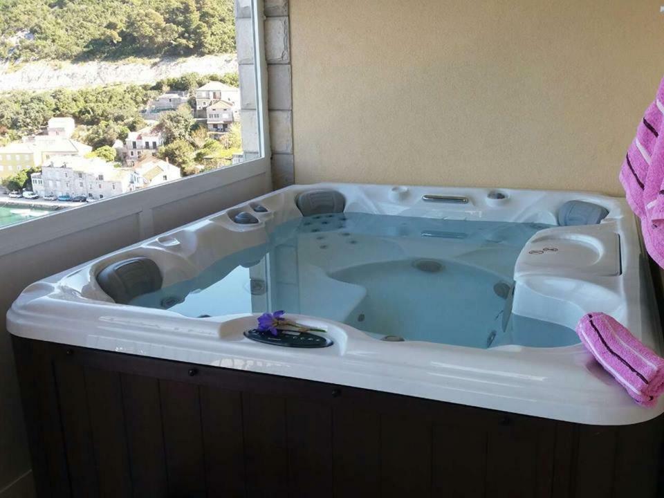 Adriatic - With Jacuzzi Sobra